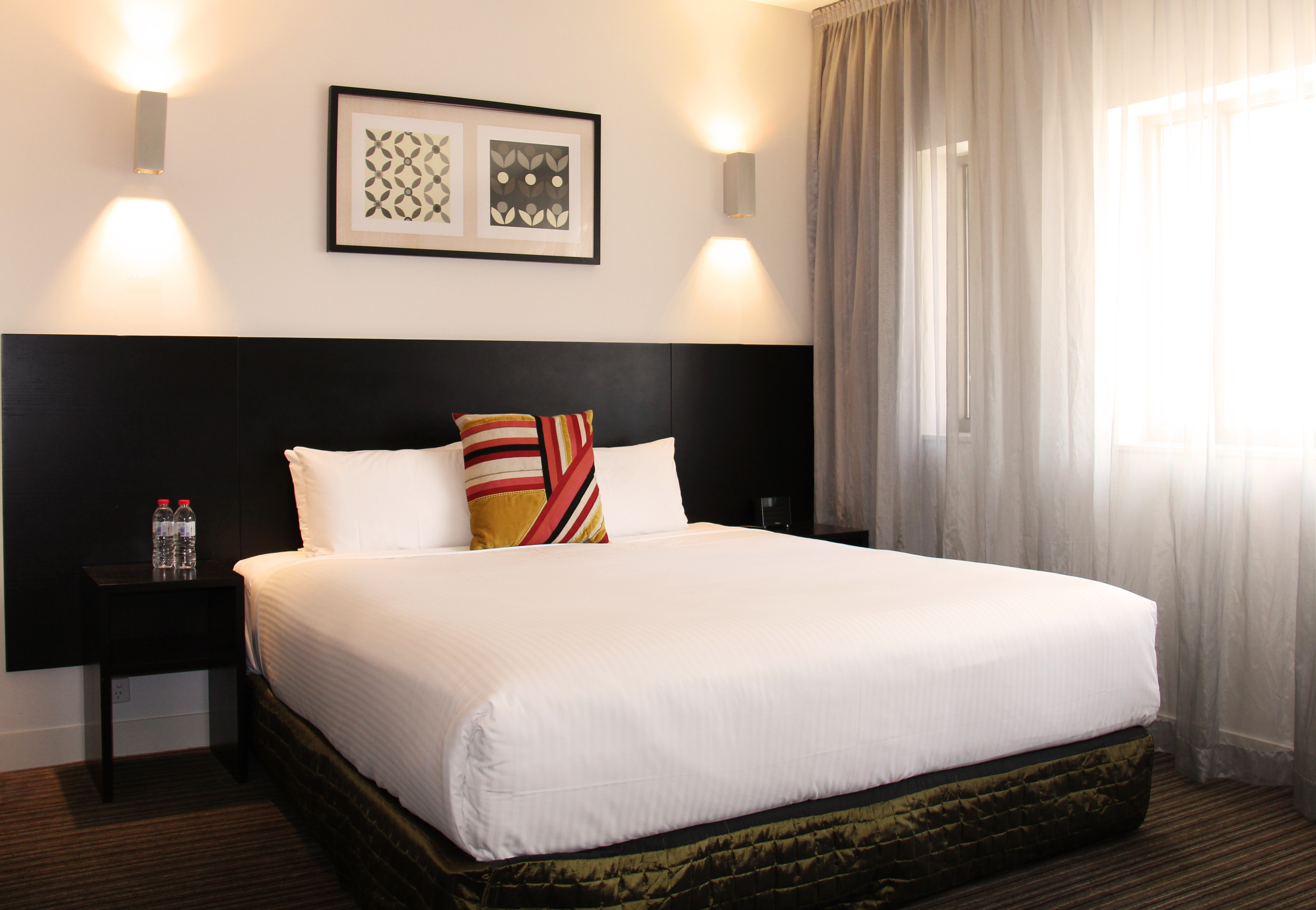 Deluxe Room at Causeway 353 