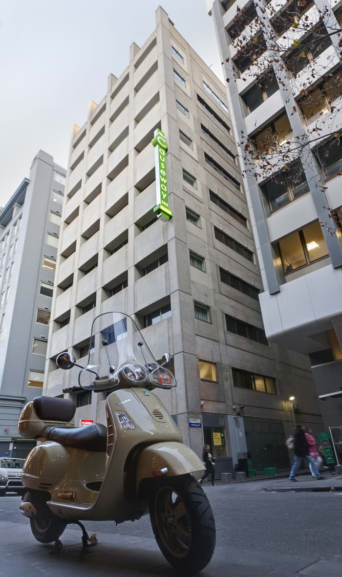 Causeway 353 Melbourne CBD Hotels